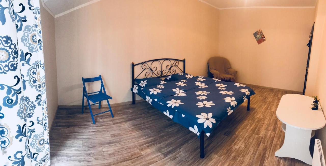 Гостьовий Будинок Осокорки Kijów Zewnętrze zdjęcie